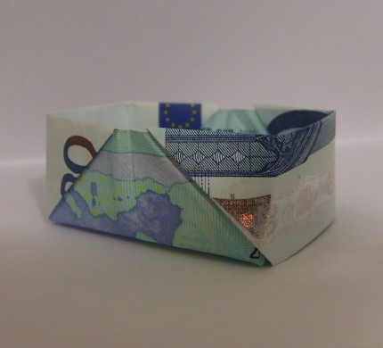 ELLEKAYE's Origami Money Box